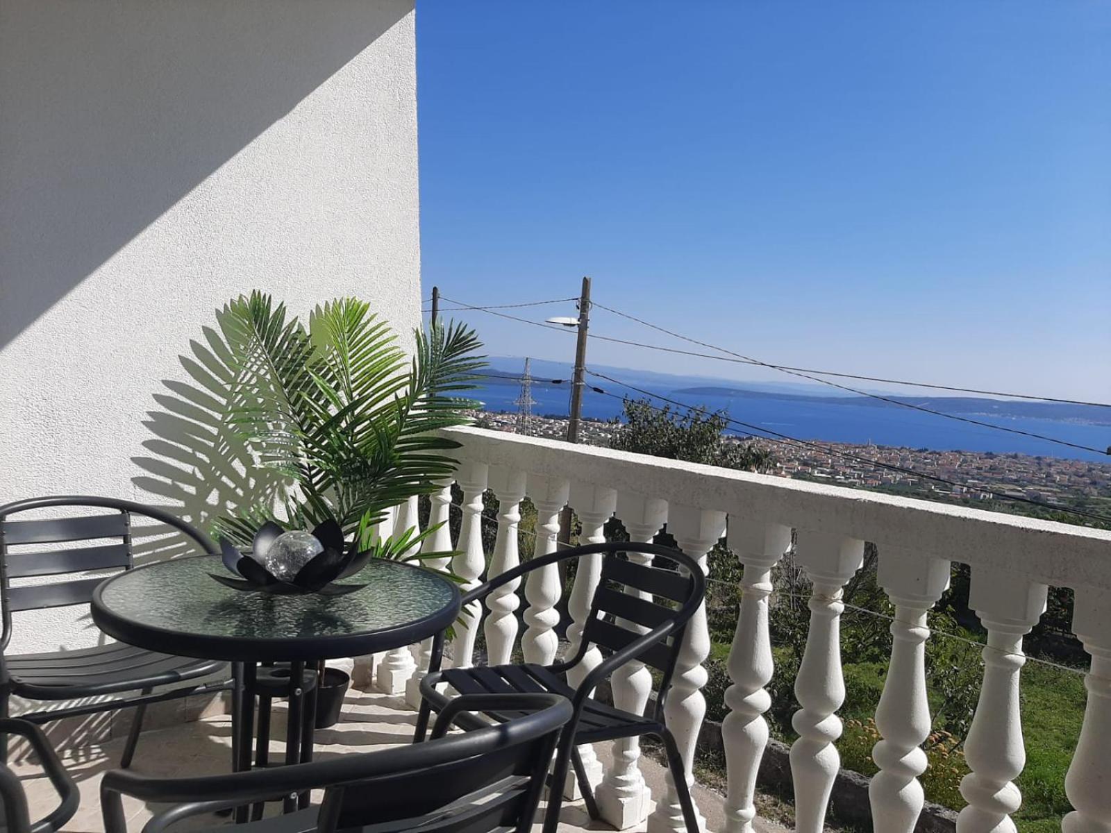 Apartment Natali Kastel Stari Exterior photo