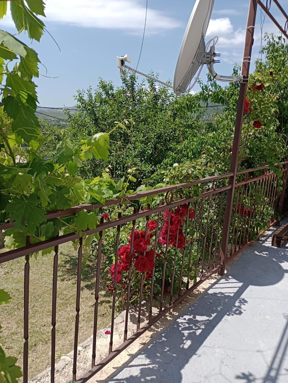 Apartment Natali Kastel Stari Exterior photo